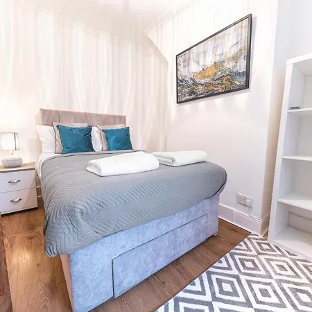 펜션 *king Bed* Comfy House 배로우인퍼니스