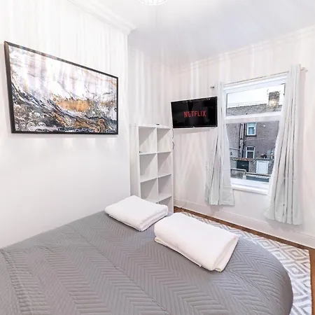 *king Bed* Comfy House Holiday home
